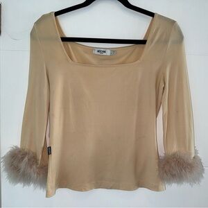 MOSCHINO Vintage Beige Feather Sleeve Cuff Boatneck T-Shirt Size 10 Y2k 90s